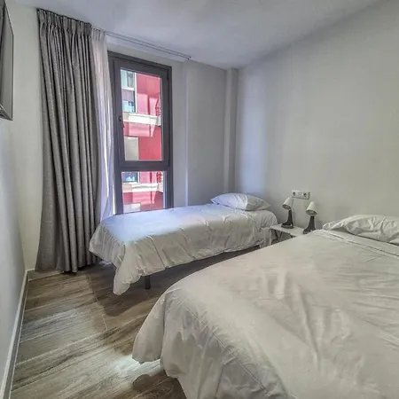 By Playa De Canteras Apartment *