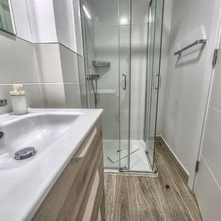 Apartment By Playa De Canteras